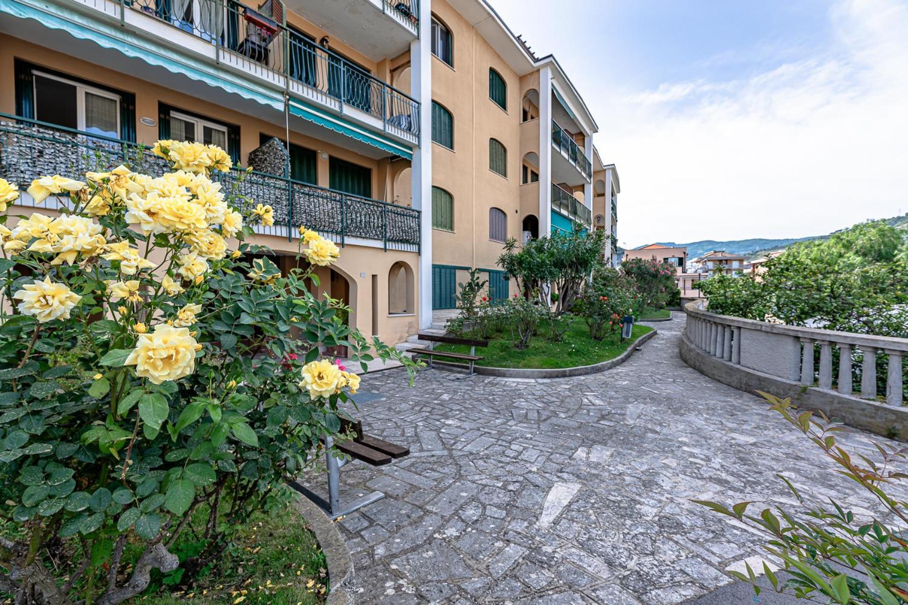 Appartement La Dimora Della Lullu, Luxury à Pietra Ligure Extérieur photo